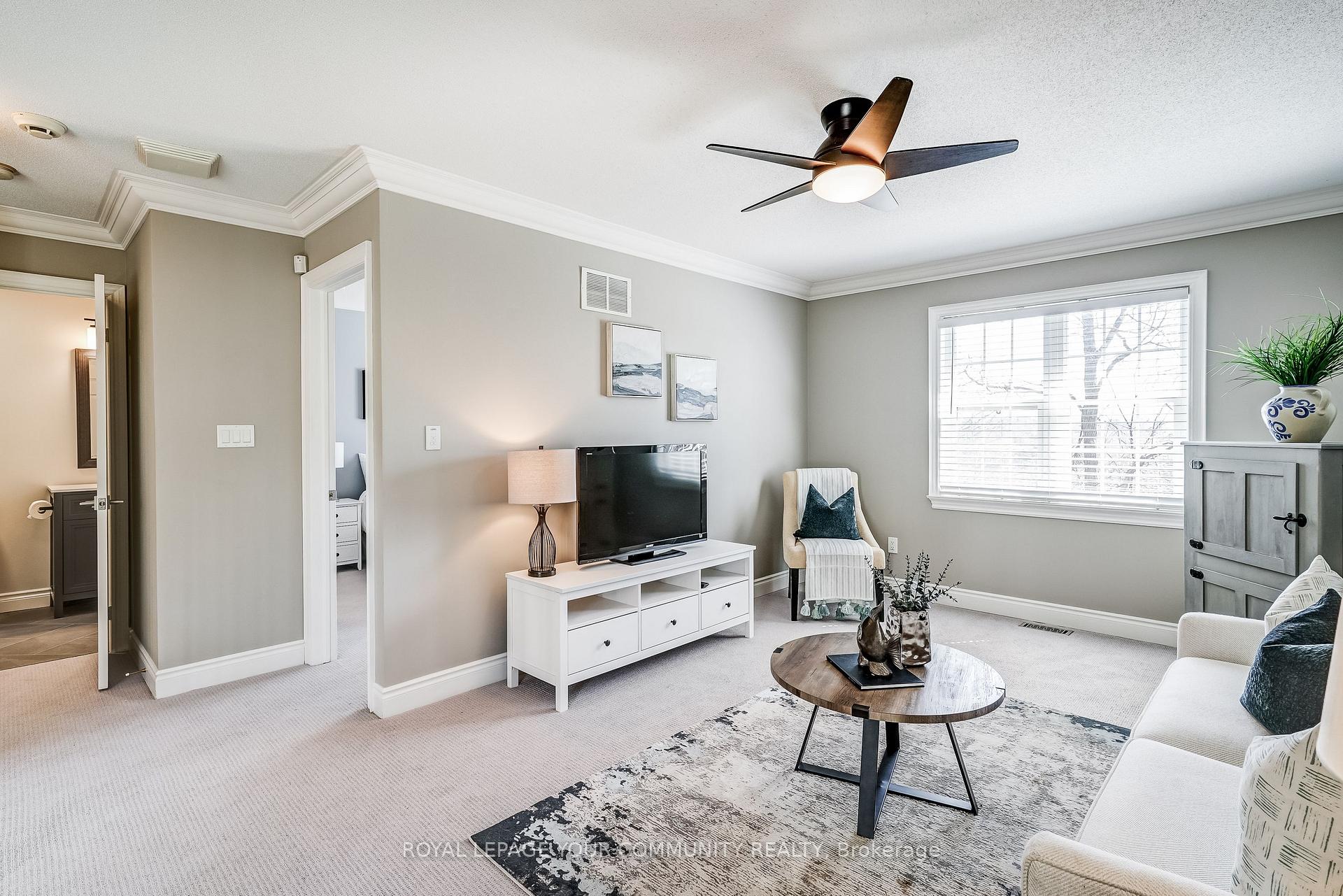 Photo 9 of 409 Terry Carter Crescent, Newmarket, Gorham-College Manor — HOMEH