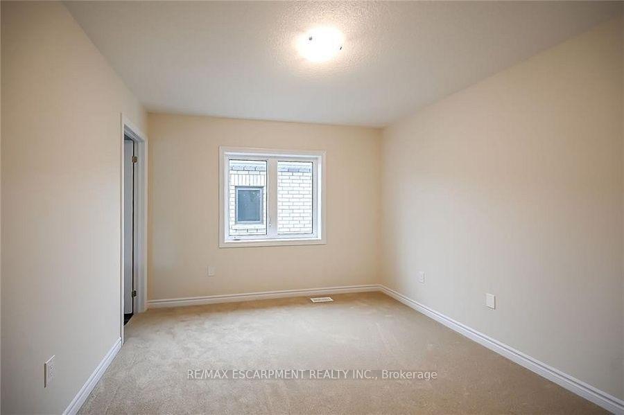Photo 27 of 47 Hawick Crescent, Haldimand — HOMEH