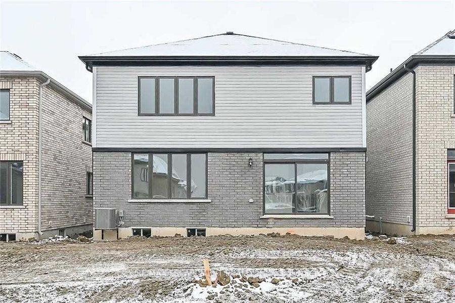 Photo 38 of 47 Hawick Crescent, Haldimand — HOMEH