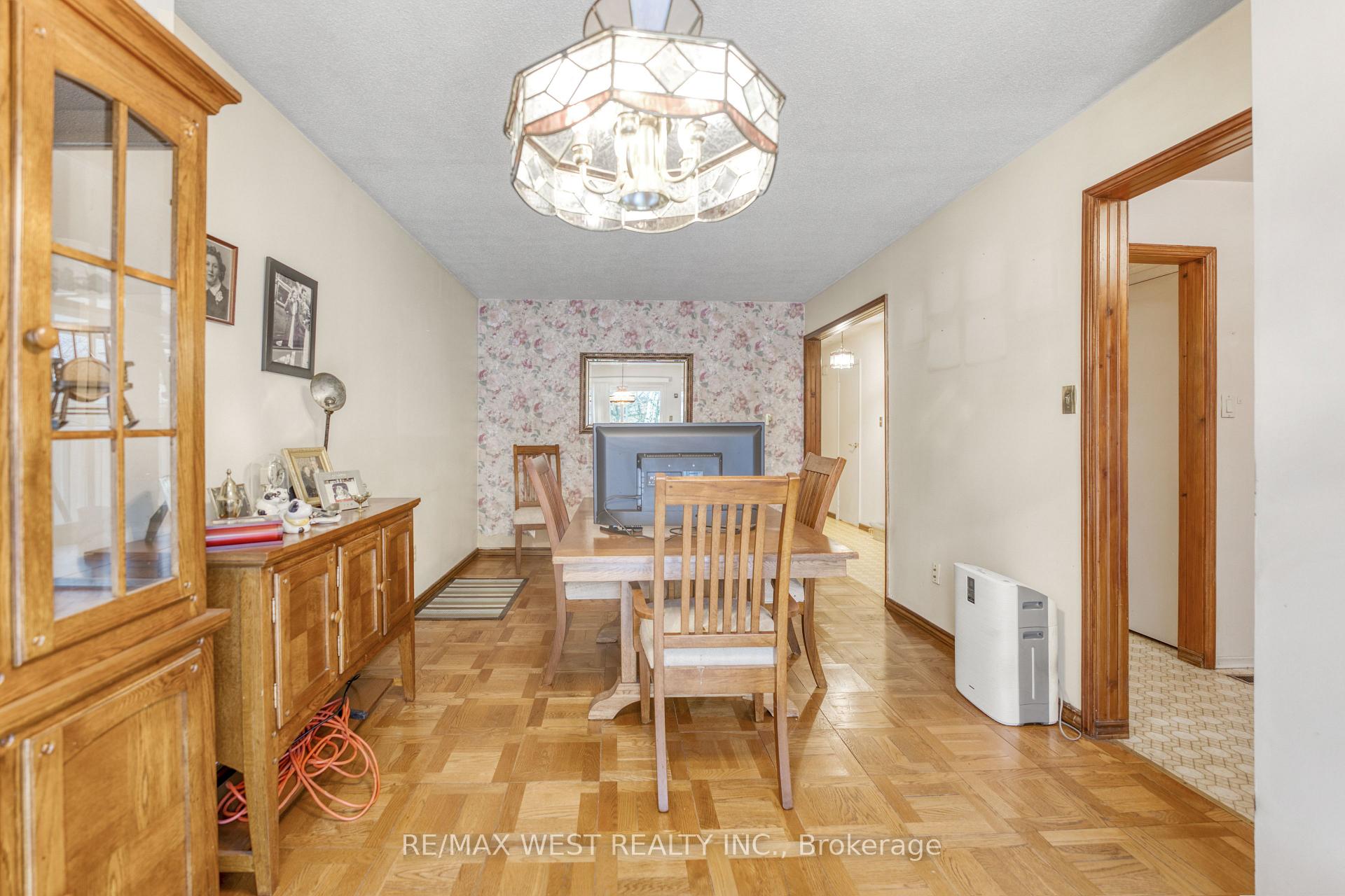 Photo 21 of 36 Chichester Road, Markham, Milliken Mills East — HOMEH