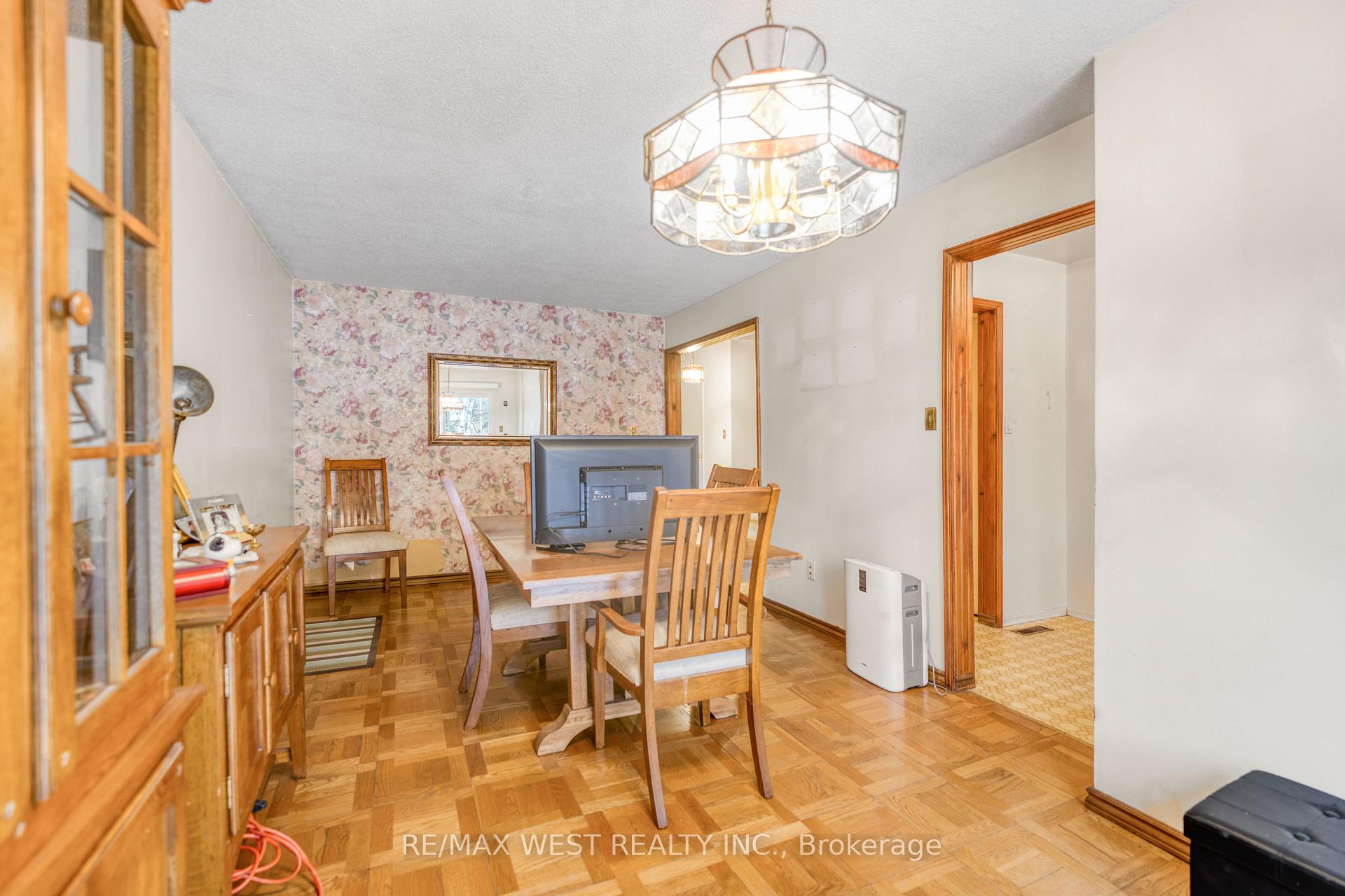 Photo 11 of 36 Chichester Road, Markham, Milliken Mills East — HOMEH