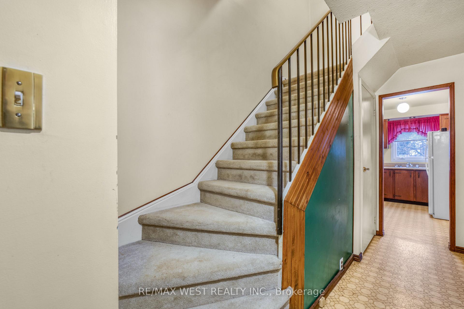 Photo 9 of 36 Chichester Road, Markham, Milliken Mills East — HOMEH