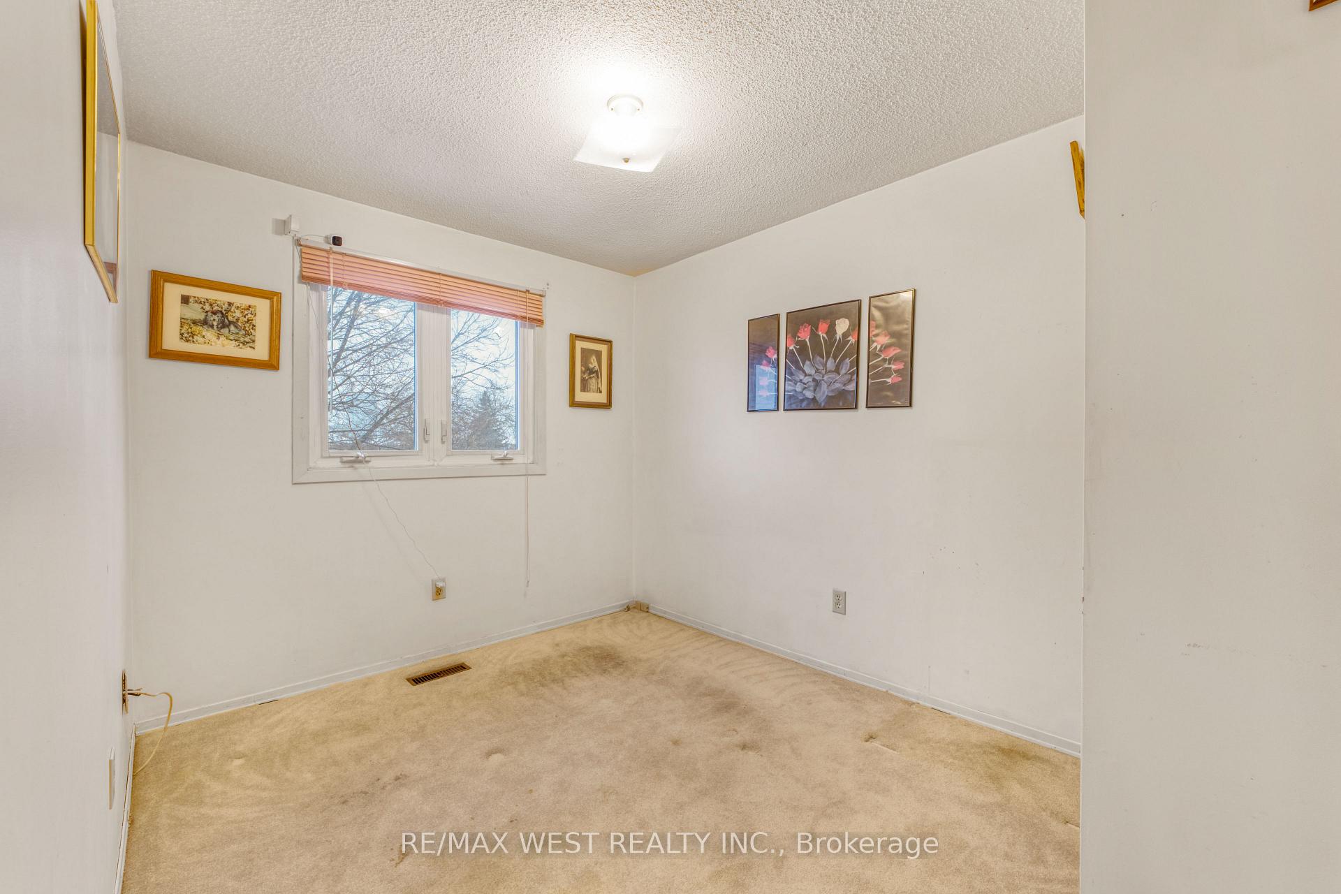 Photo 16 of 36 Chichester Road, Markham, Milliken Mills East — HOMEH