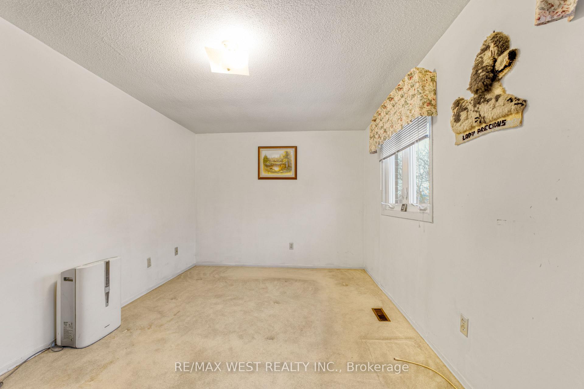 Photo 15 of 36 Chichester Road, Markham, Milliken Mills East — HOMEH