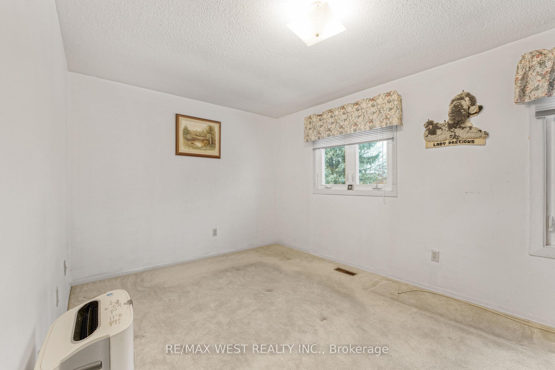 Photo 22 of 36 Chichester Road, Markham, Milliken Mills East — HOMEH