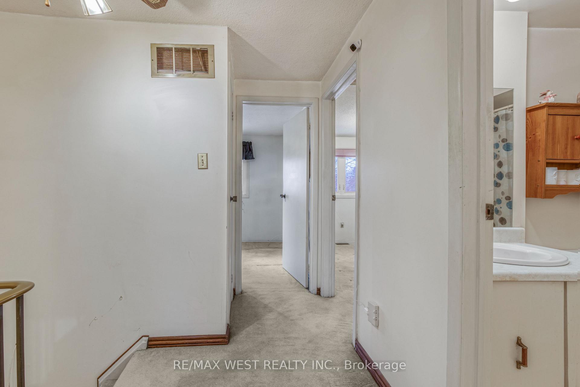 Photo 20 of 36 Chichester Road, Markham, Milliken Mills East — HOMEH