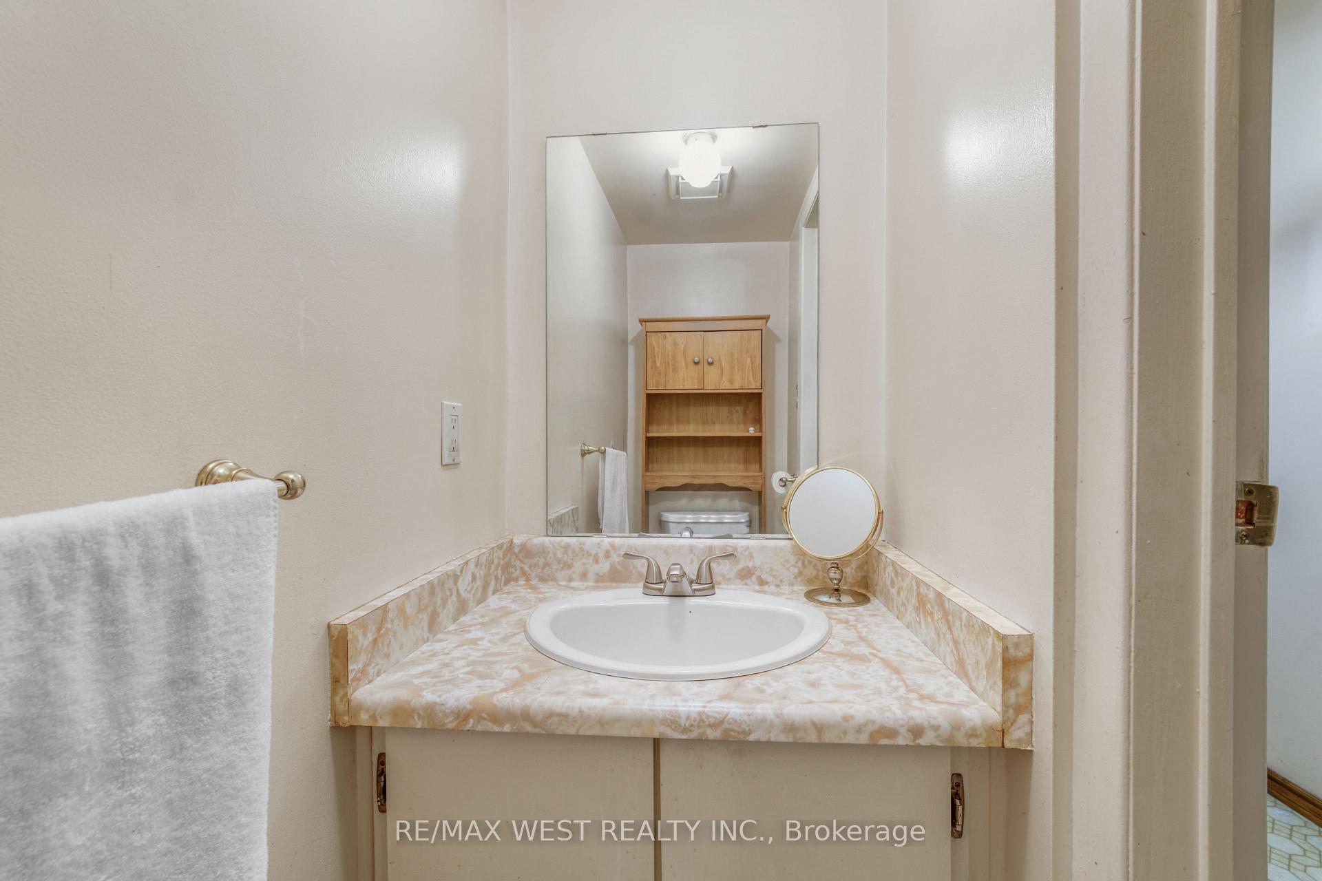 Photo 24 of 36 Chichester Road, Markham, Milliken Mills East — HOMEH