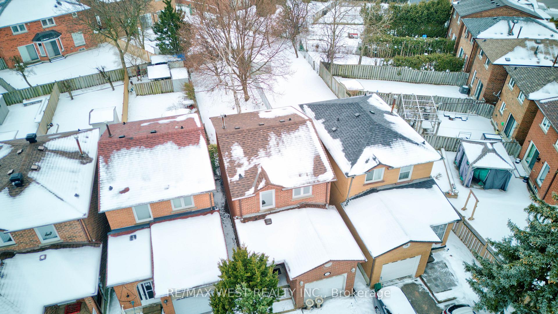 Photo 33 of 36 Chichester Road, Markham, Milliken Mills East — HOMEH