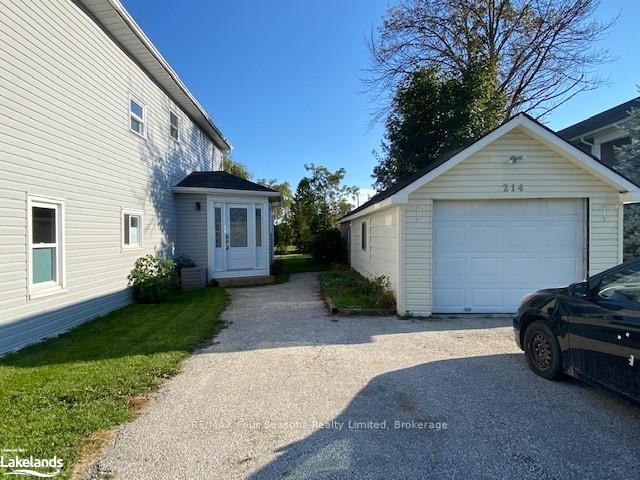 Photo 3 of 214 Montreal Street, Clearview, Stayner — HOMEH