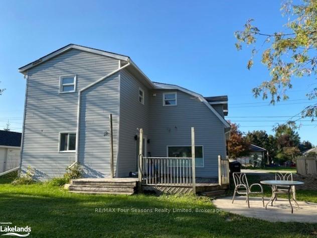Photo 4 of 214 Montreal Street, Clearview, Stayner — HOMEH