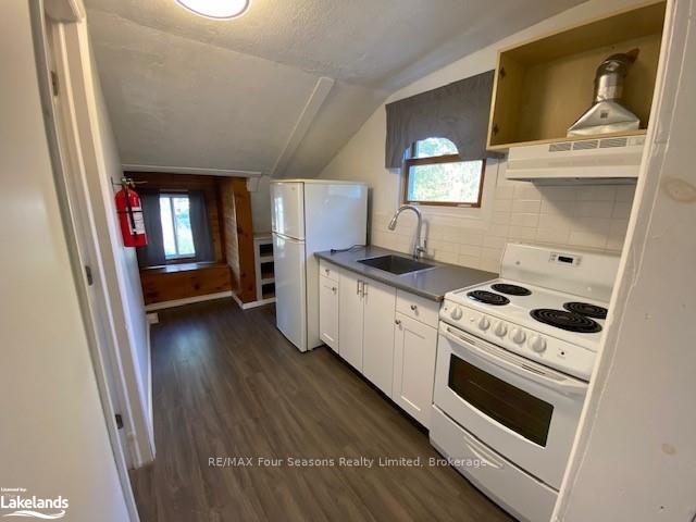 Photo 12 of 214 Montreal Street, Clearview, Stayner — HOMEH