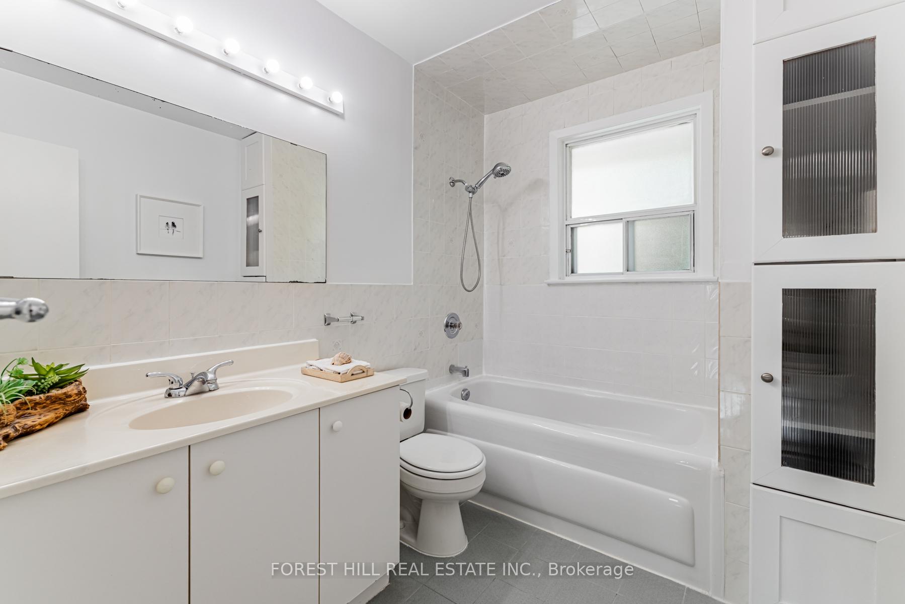 Photo 12 of 4 Dalmeny Road, Markham, Grandview — HOMEH