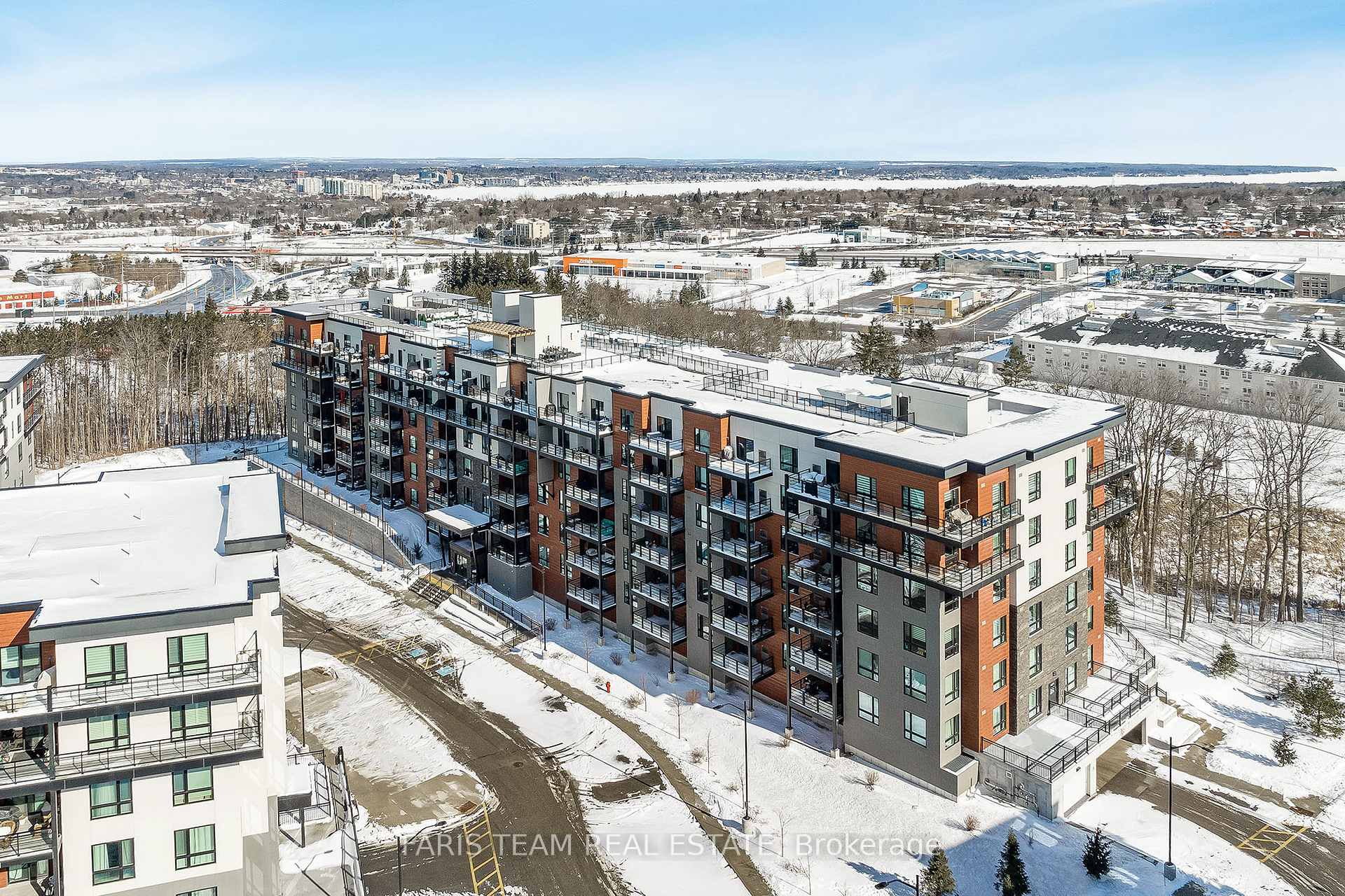 Front of Unit 603, 302 Essa Road