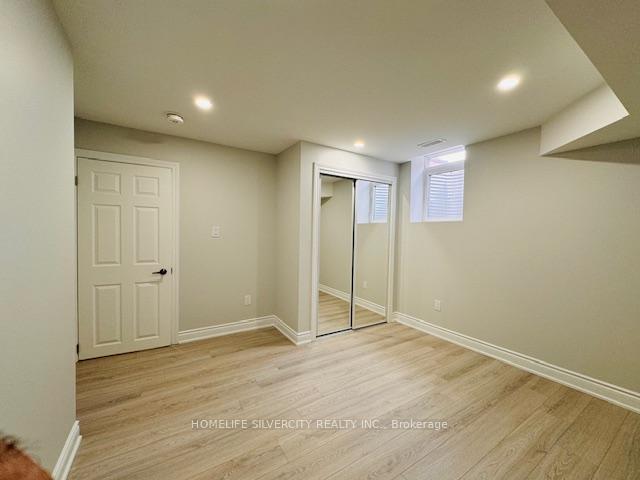 Photo 6 of Unit A, 104 Stilton Avenue, Vaughan, Kleinburg — HOMEH