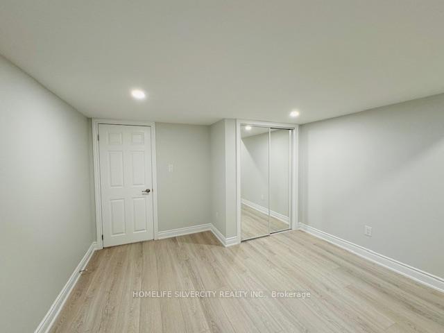 Photo 15 of Unit A, 104 Stilton Avenue, Vaughan, Kleinburg — HOMEH