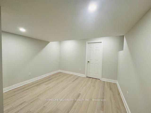 Photo 16 of Unit A, 104 Stilton Avenue, Vaughan, Kleinburg — HOMEH