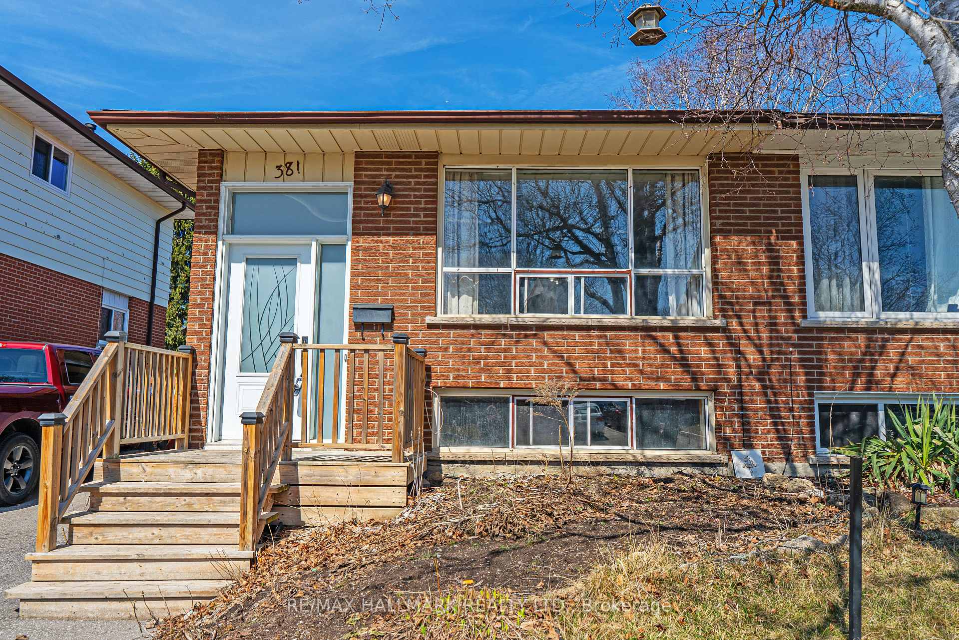 Photo 1 of 381 Surrey Drive, Oshawa, Eastdale — HOMEH