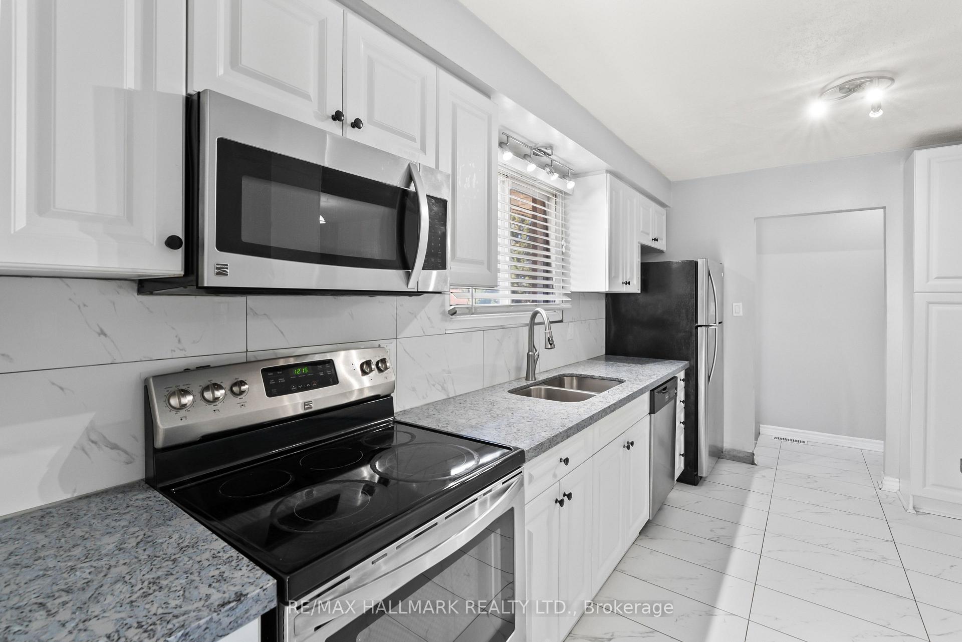Photo 2 of 381 Surrey Drive, Oshawa, Eastdale — HOMEH