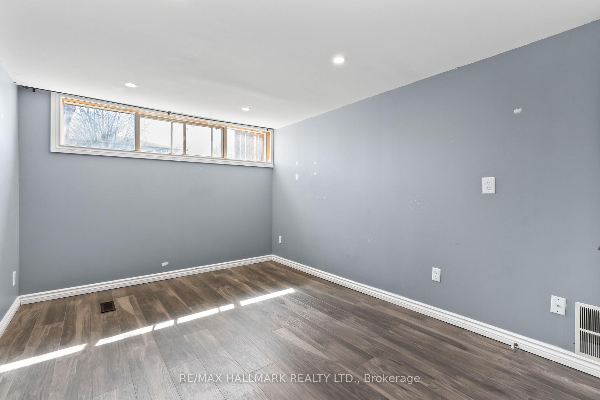 Photo 17 of 381 Surrey Drive, Oshawa, Eastdale — HOMEH