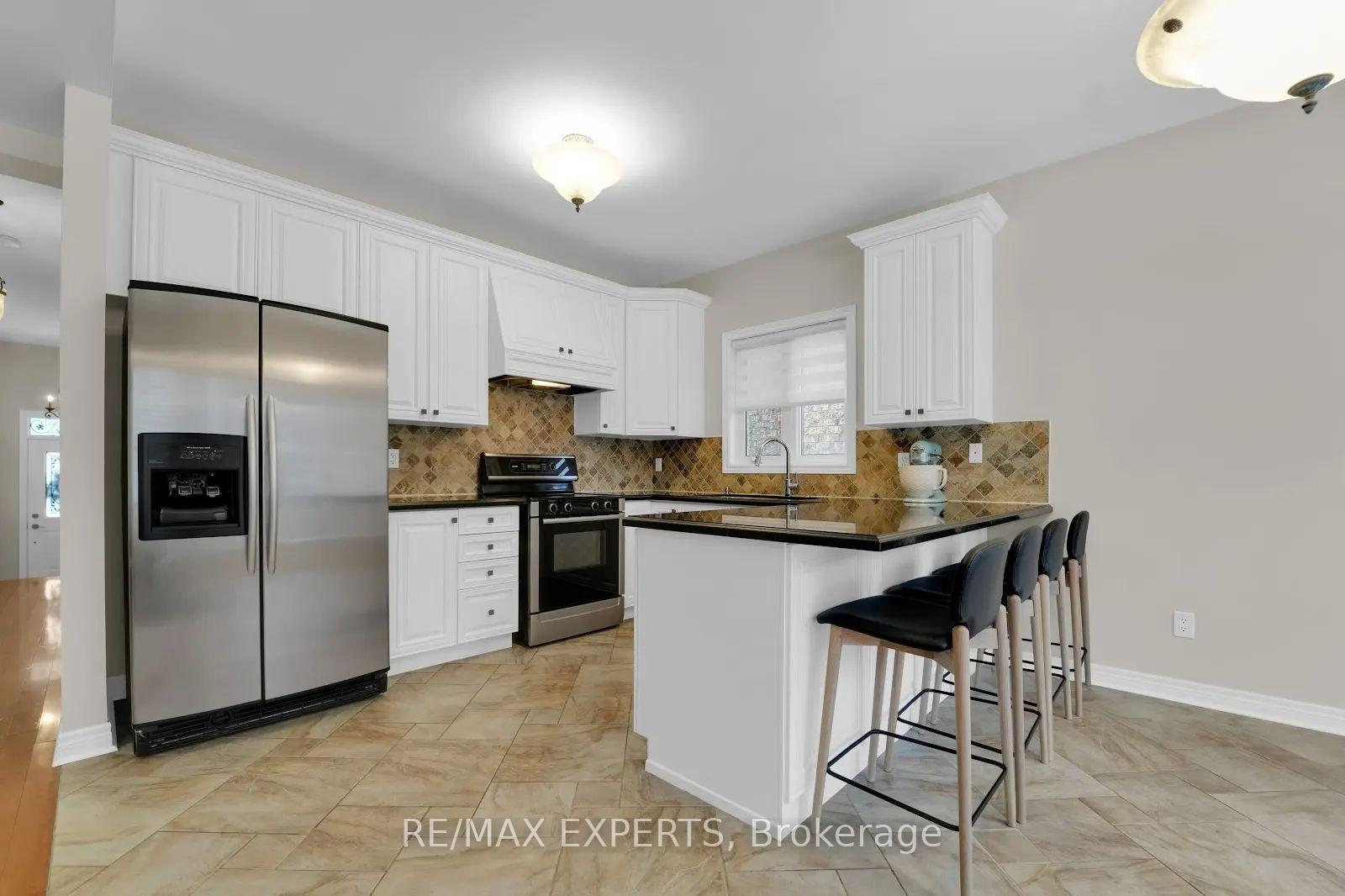 Photo 8 of 42 Angelico Avenue, Vaughan, Vellore Village — HOMEH
