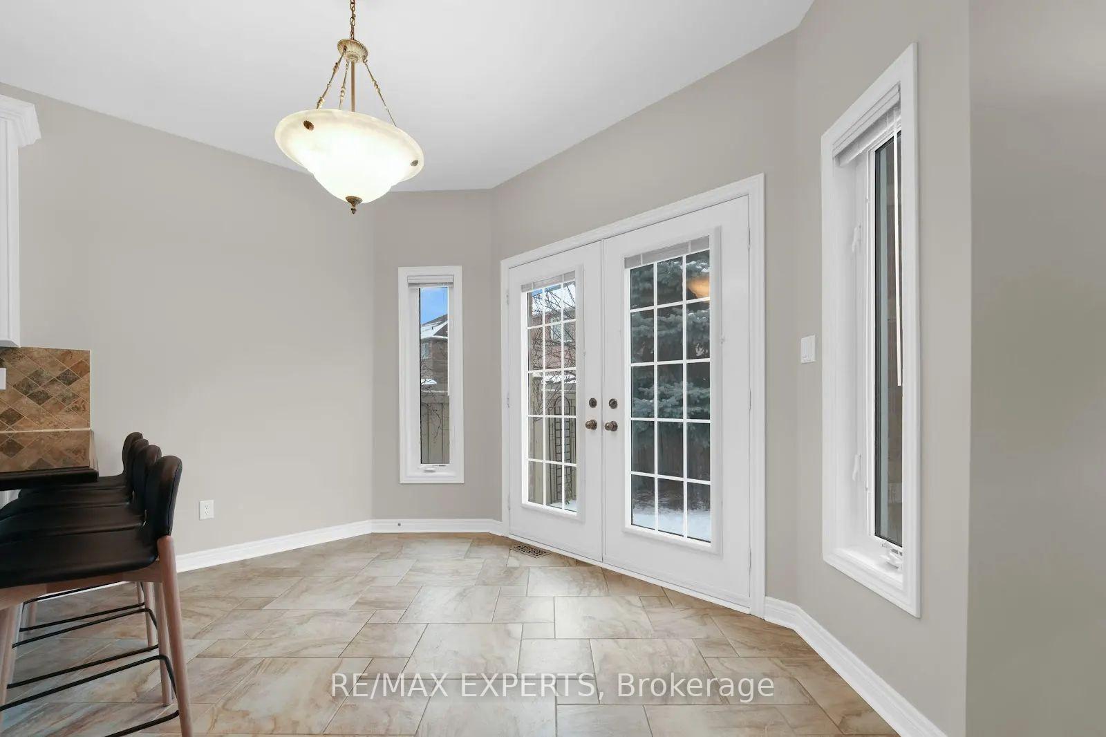 Photo 6 of 42 Angelico Avenue, Vaughan, Vellore Village — HOMEH