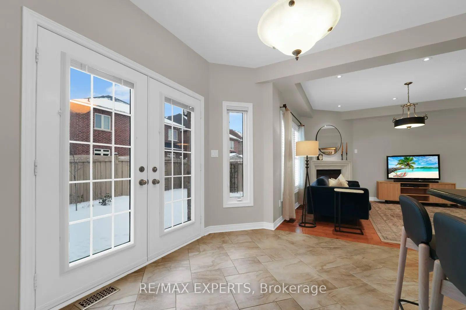 Photo 4 of 42 Angelico Avenue, Vaughan, Vellore Village — HOMEH