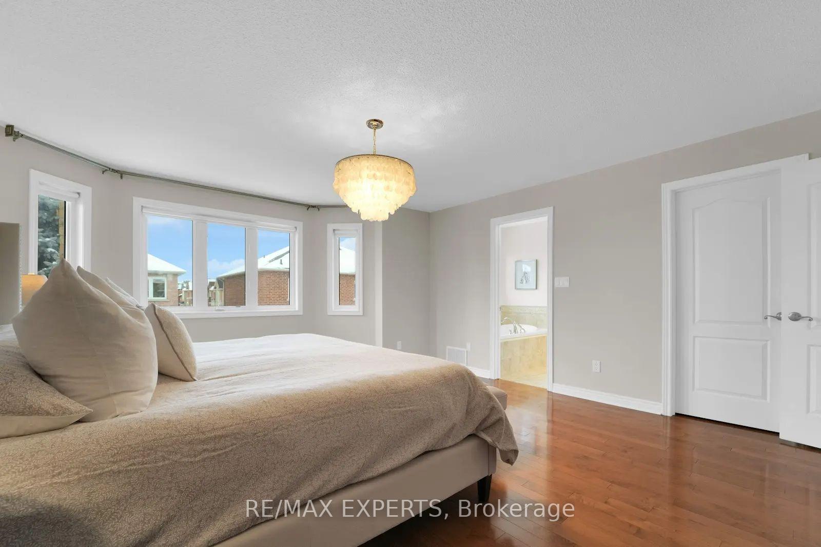 Photo 14 of 42 Angelico Avenue, Vaughan, Vellore Village — HOMEH