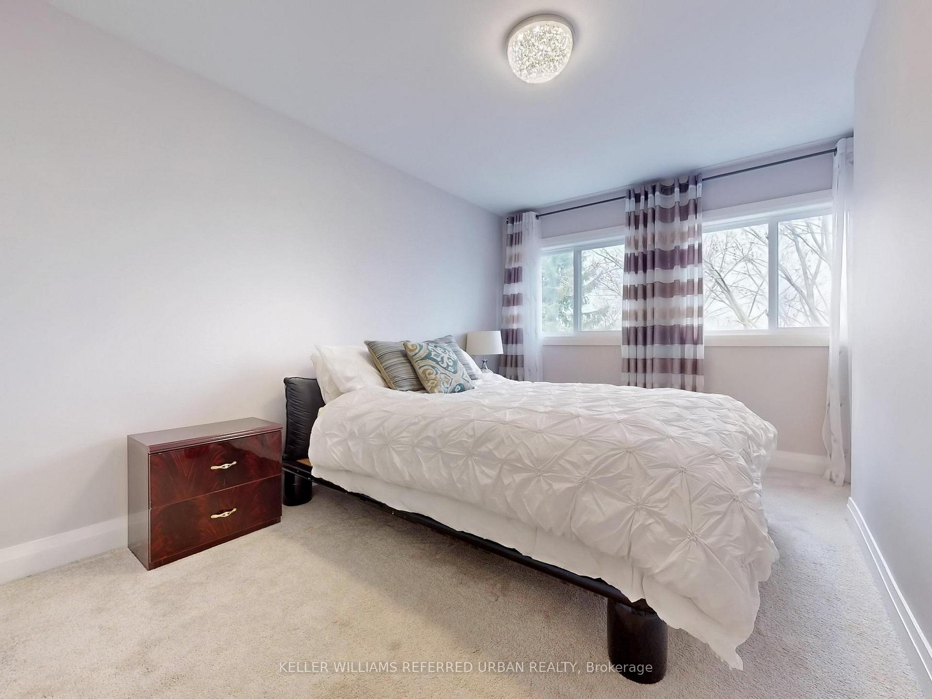 Photo 7 of 35 Fife Road, Aurora, Aurora Grove — HOMEH