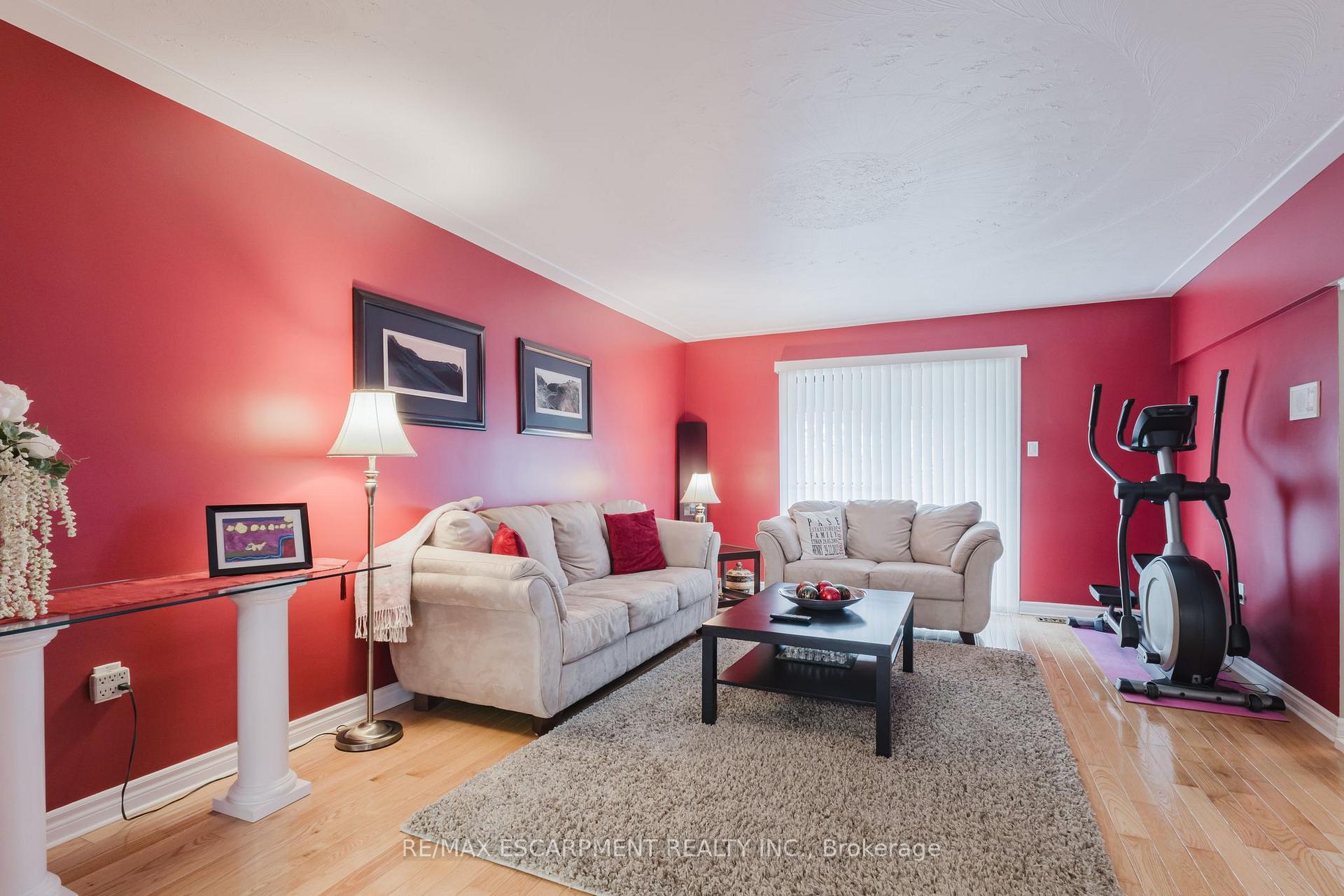 Photo 3 of 20 Hildegard Drive, Hamilton, Gershome — HOMEH