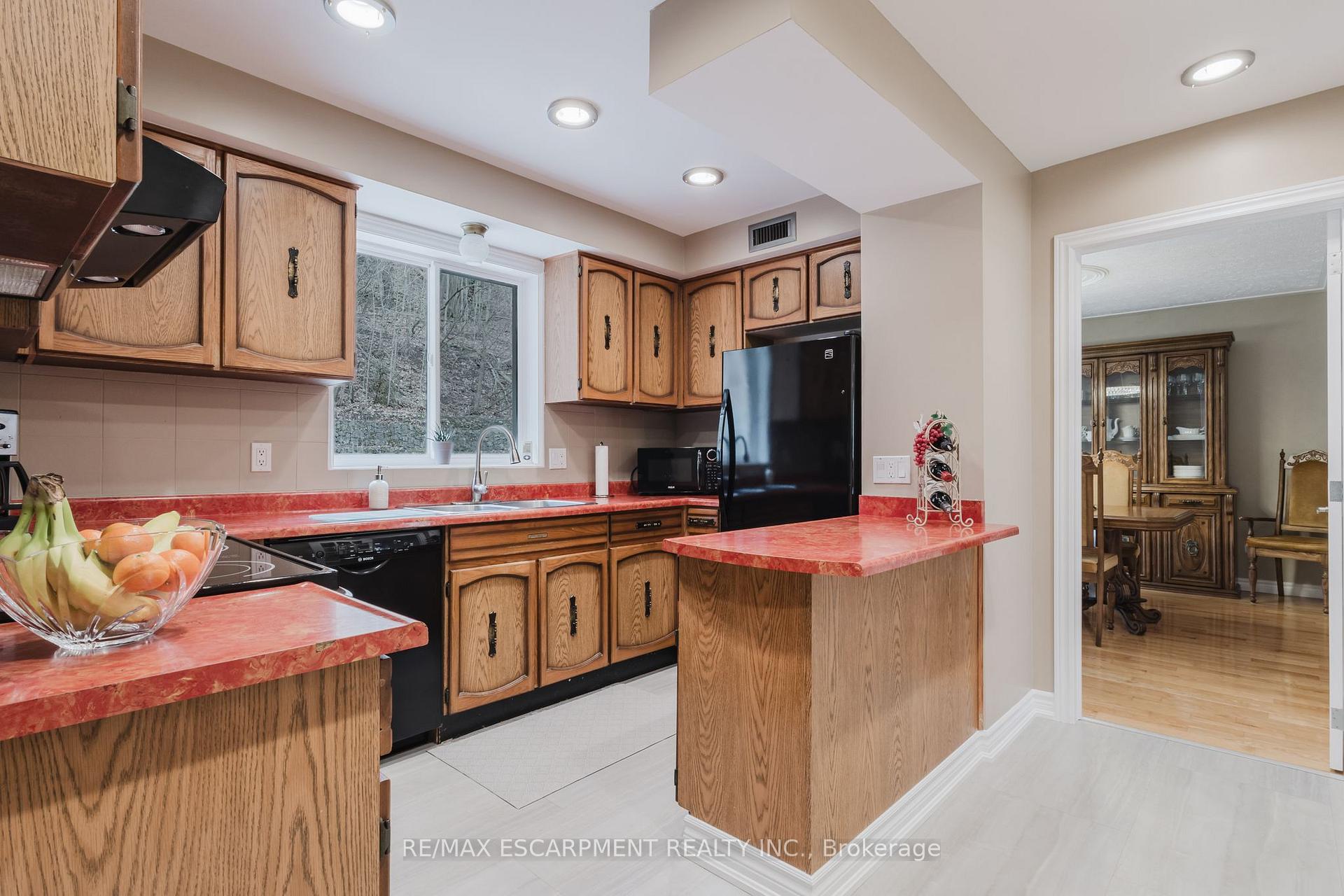 Photo 10 of 20 Hildegard Drive, Hamilton, Gershome — HOMEH