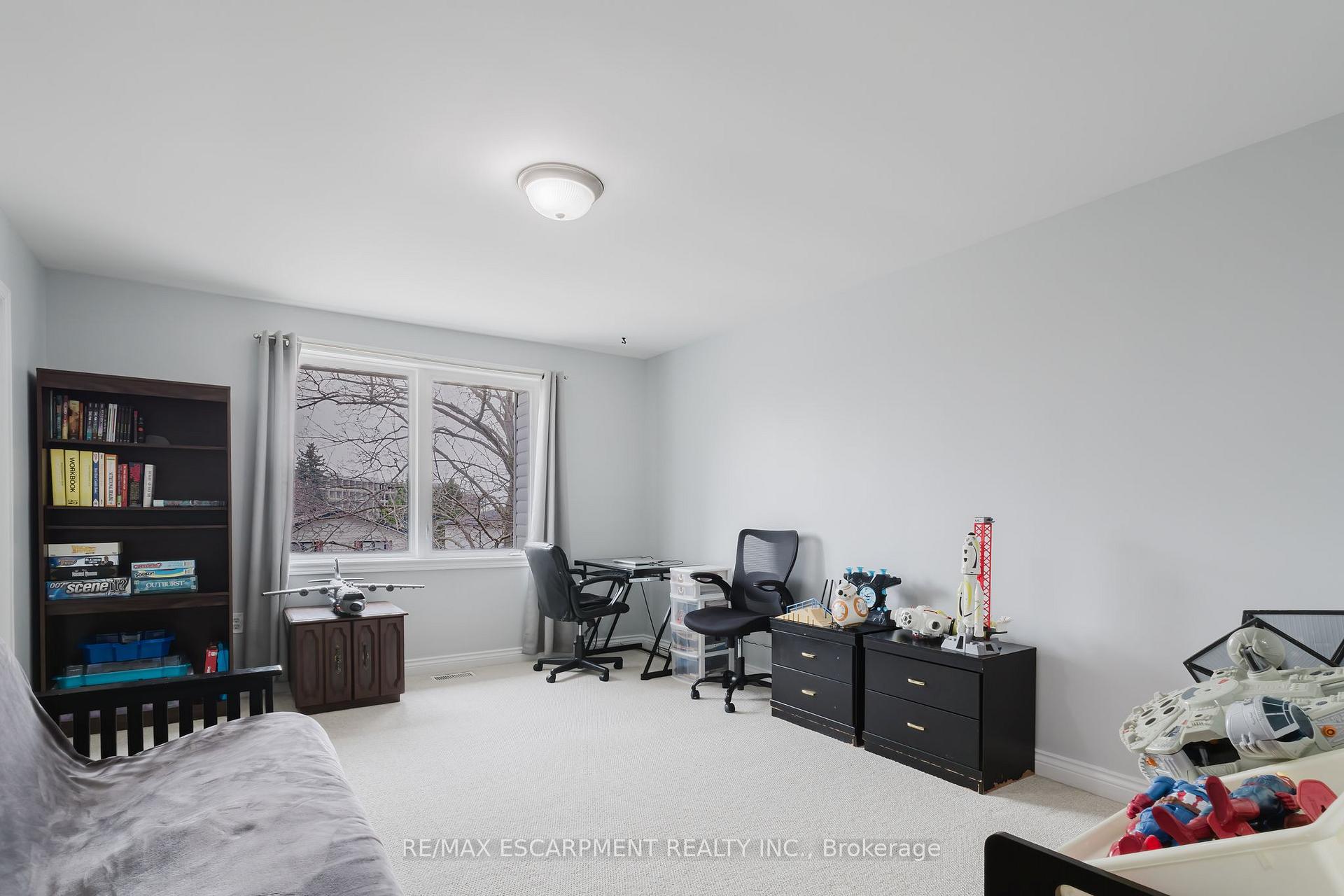 Photo 15 of 20 Hildegard Drive, Hamilton, Gershome — HOMEH