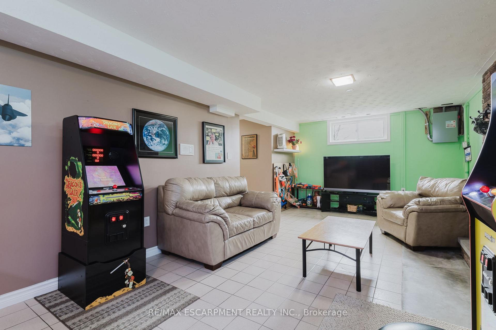 Photo 31 of 20 Hildegard Drive, Hamilton, Gershome — HOMEH