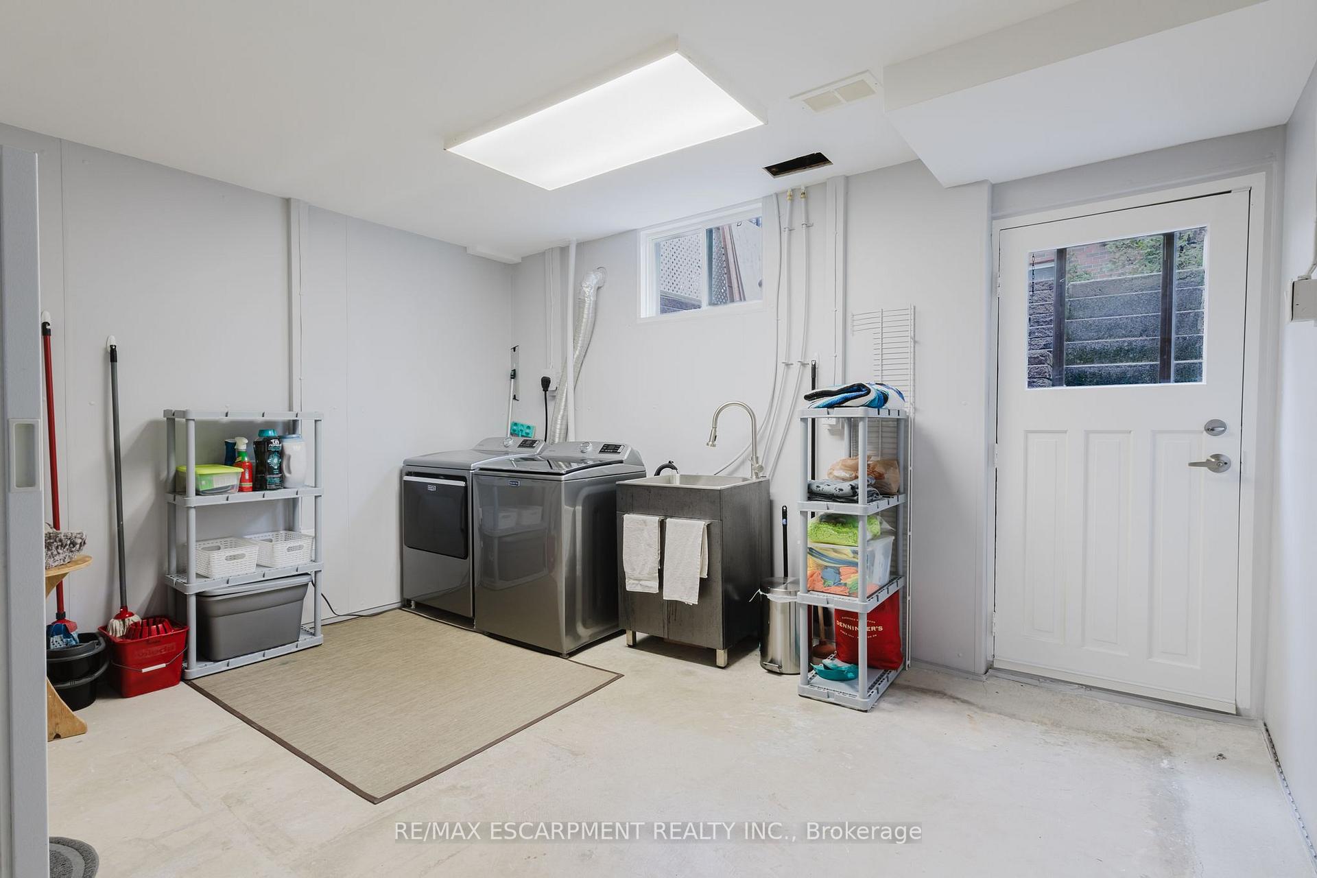 Photo 17 of 20 Hildegard Drive, Hamilton, Gershome — HOMEH