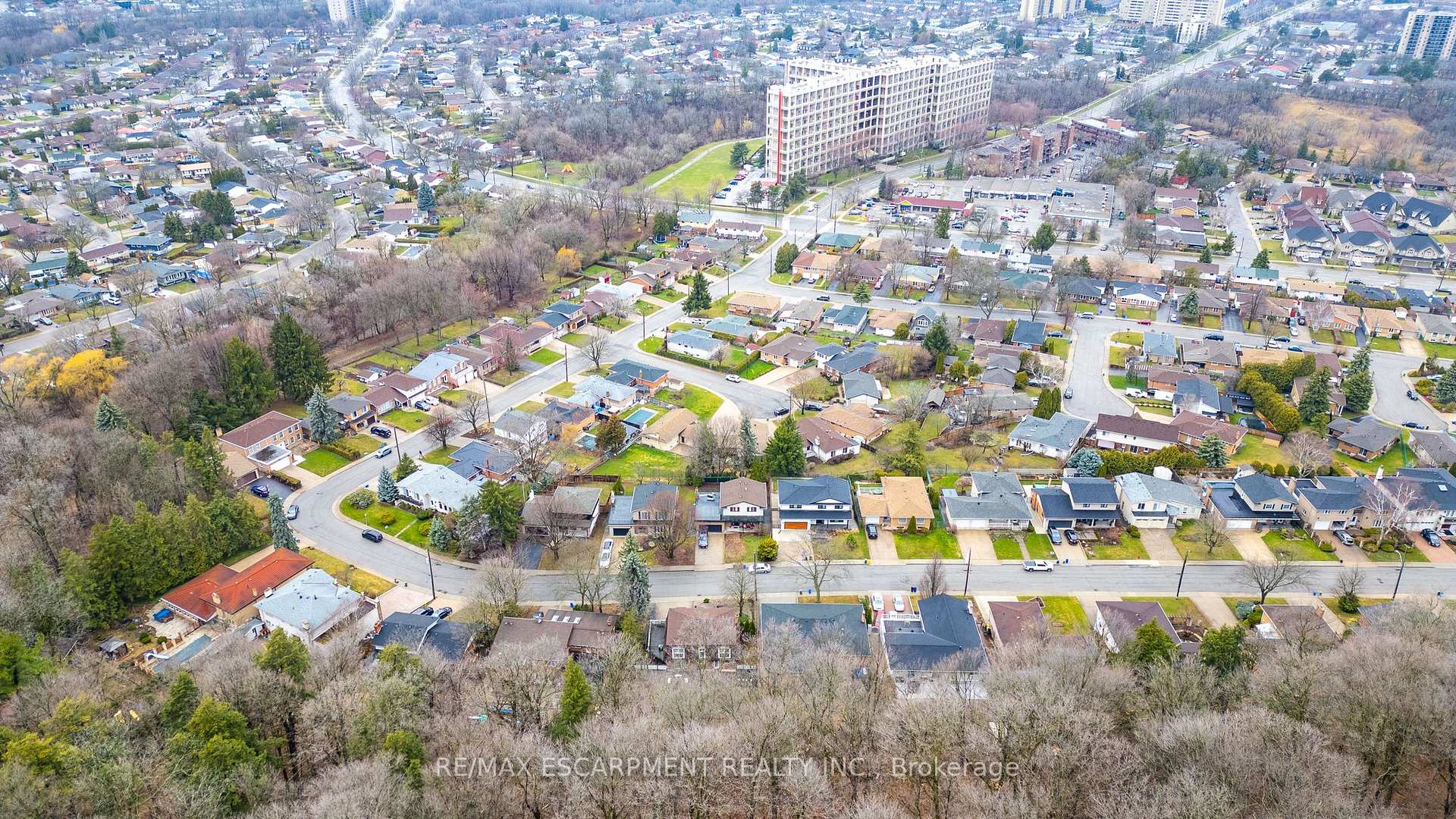 Photo 32 of 20 Hildegard Drive, Hamilton, Gershome — HOMEH