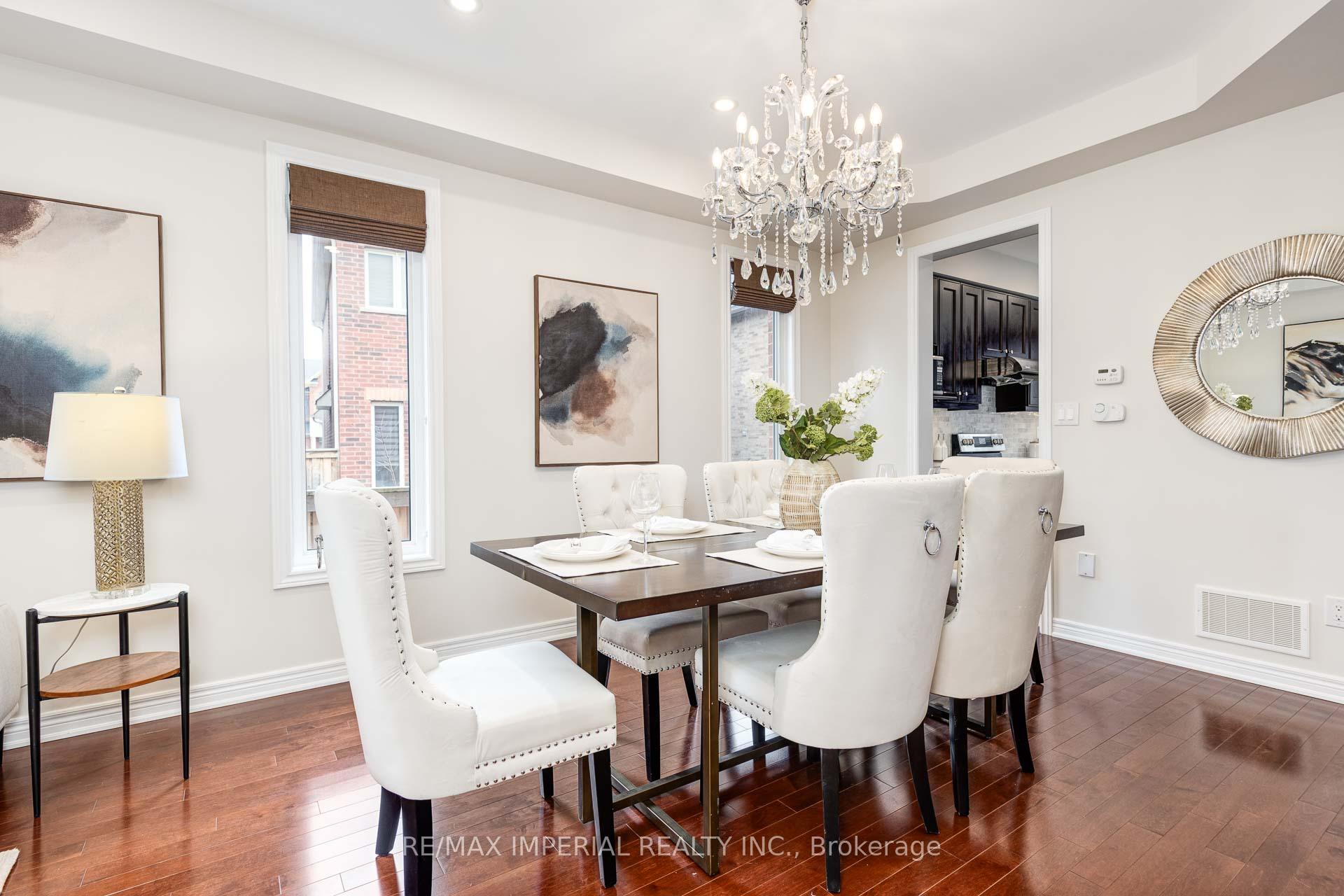 Photo 3 of 115 busch Avenue, Markham, Berczy — HOMEH