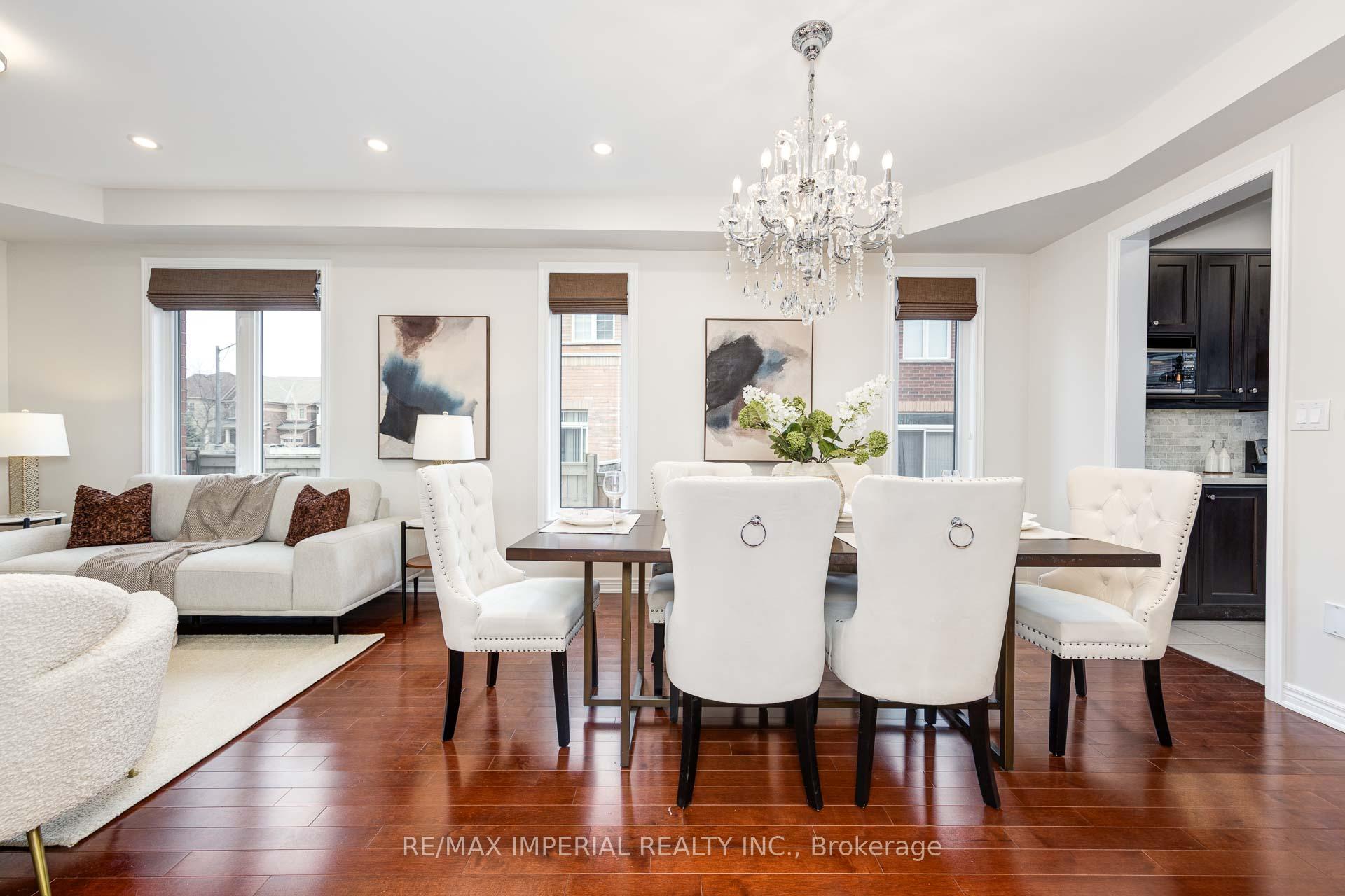 Photo 4 of 115 busch Avenue, Markham, Berczy — HOMEH