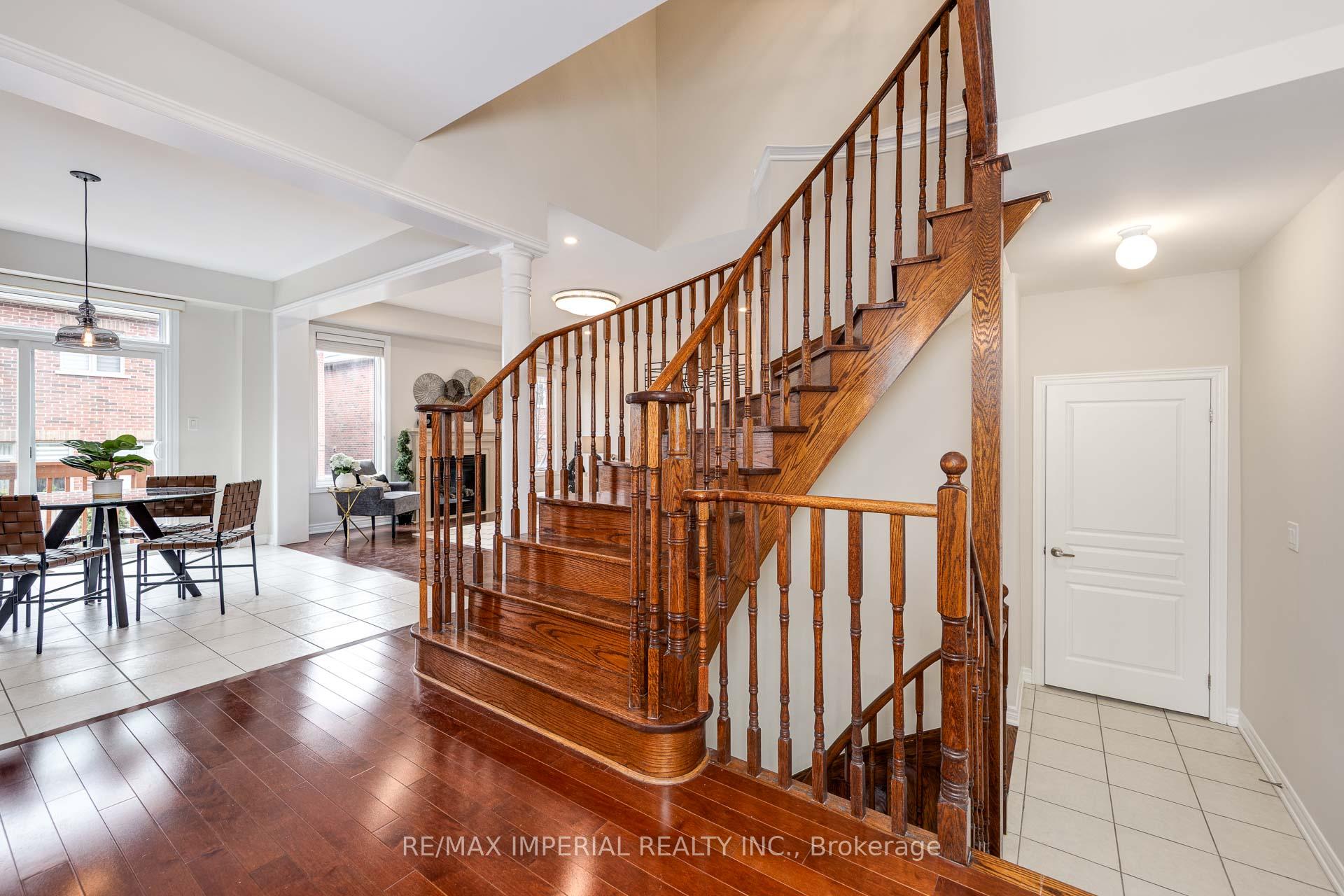 Photo 13 of 115 busch Avenue, Markham, Berczy — HOMEH