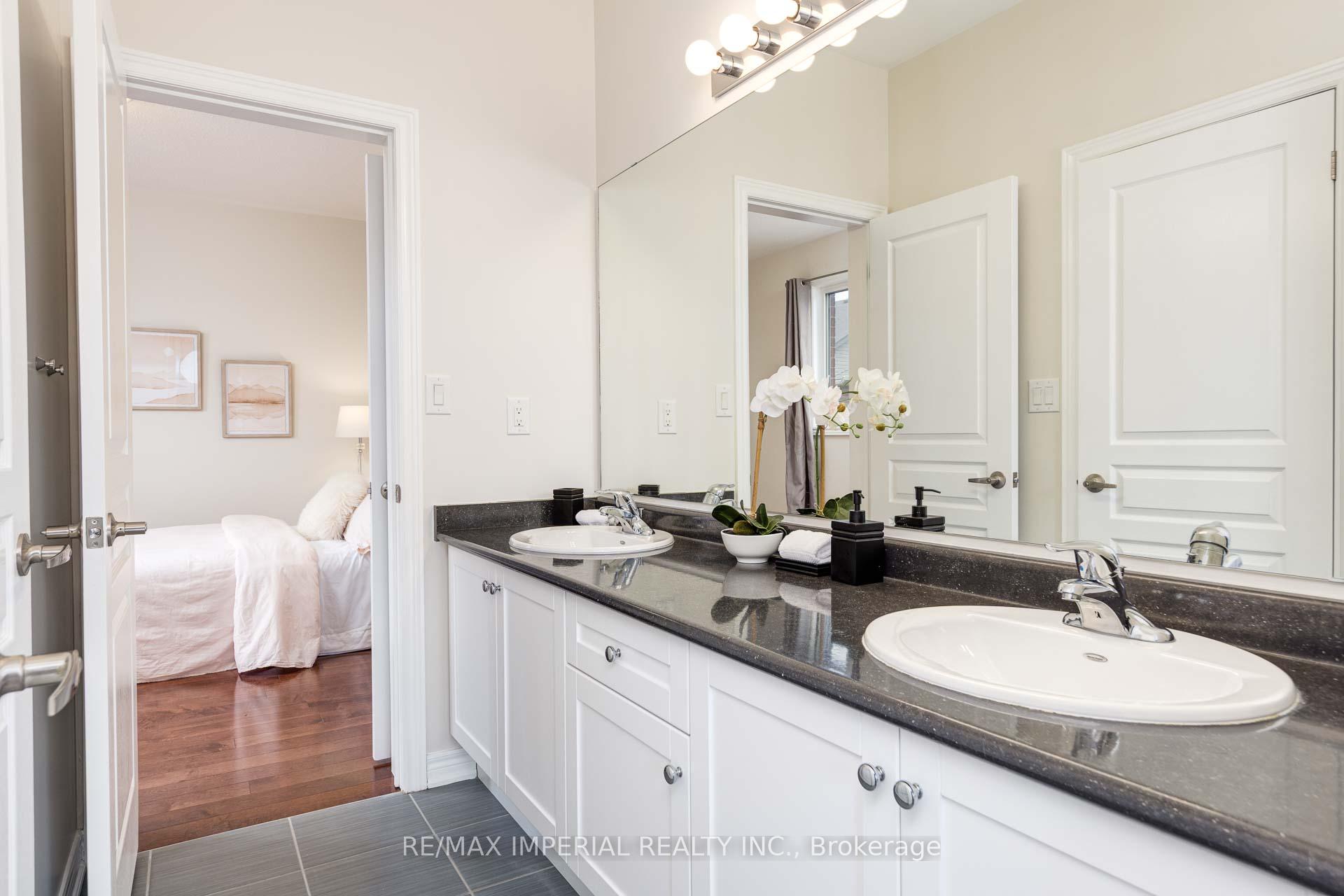 Photo 20 of 115 busch Avenue, Markham, Berczy — HOMEH