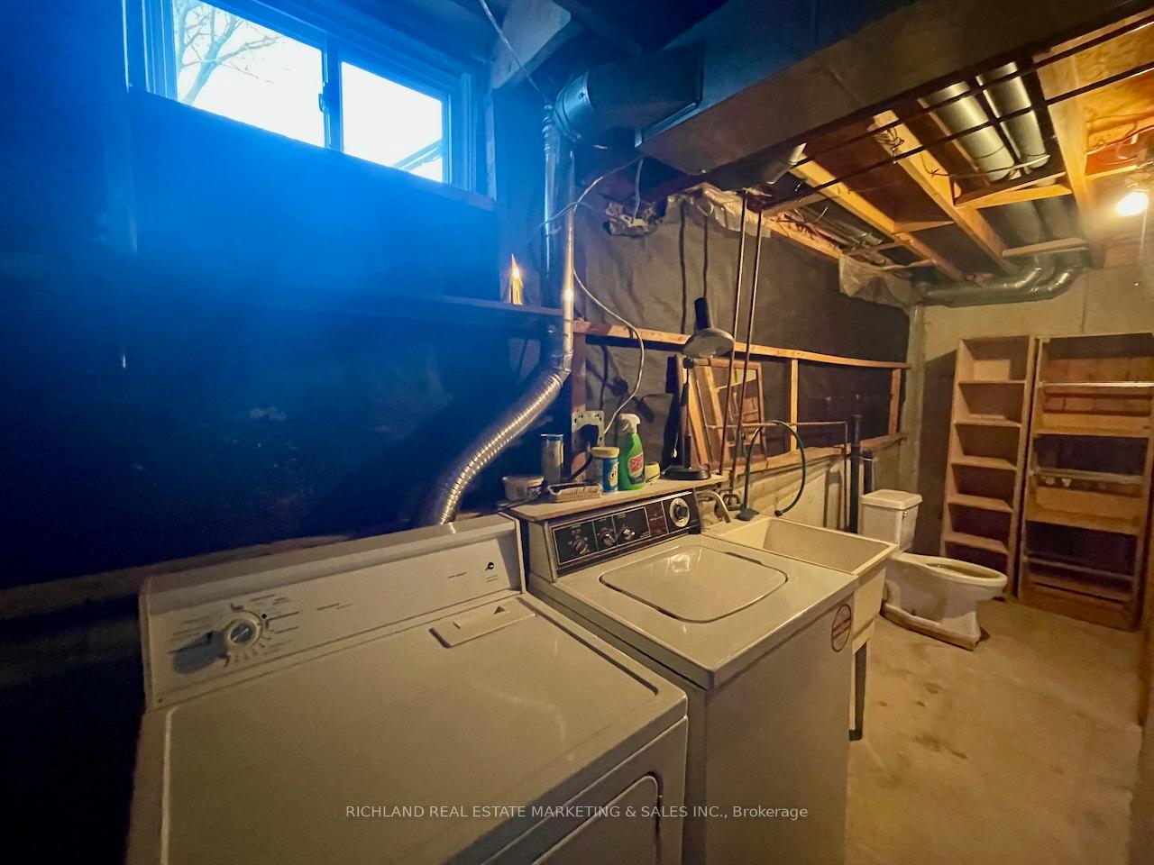 Photo 12 of 356 Bristol Crescent, Oshawa, Vanier — HOMEH