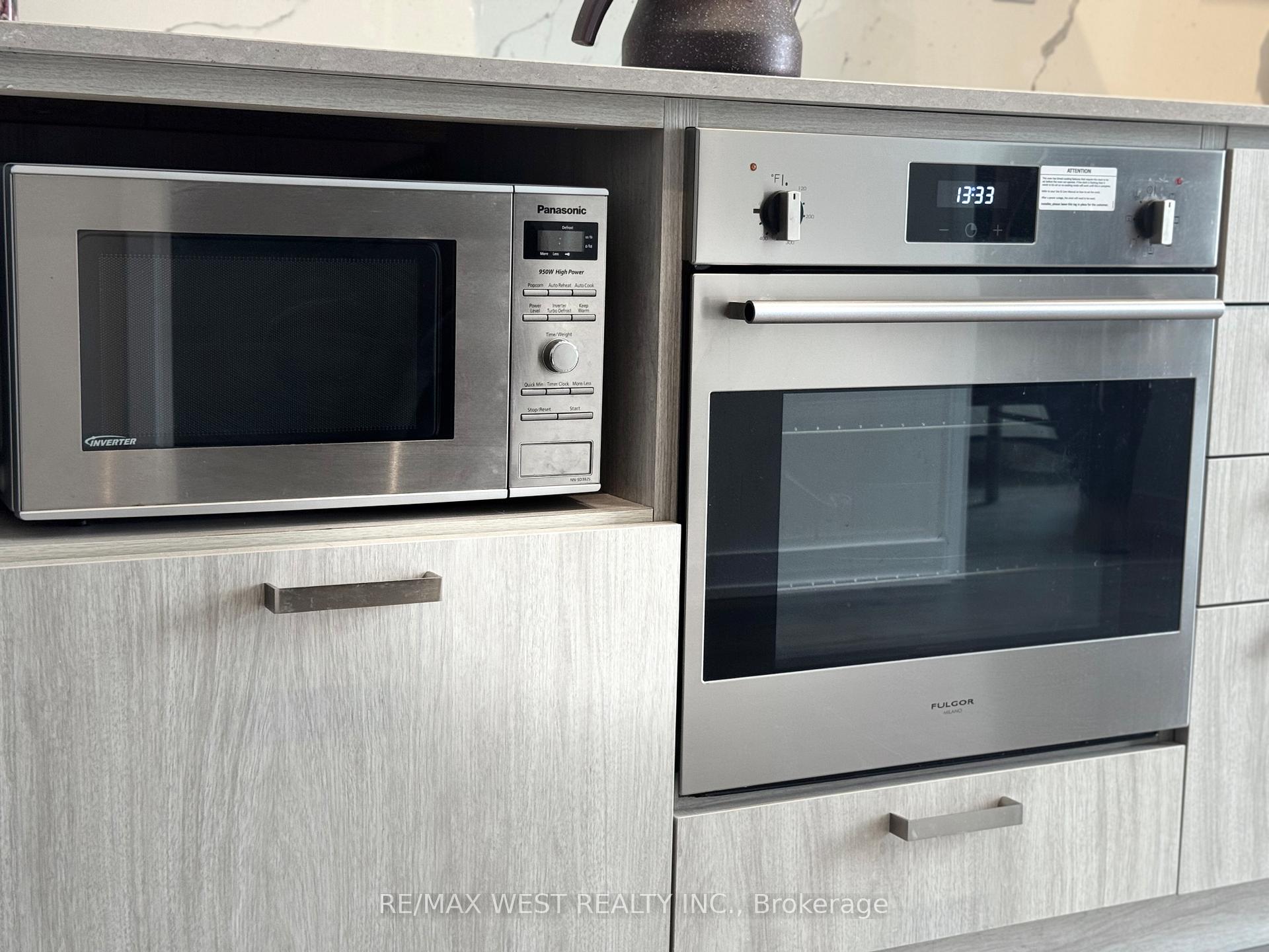 Photo 16 of Unit 1111, 38 Honeycrisp Crescent, Vaughan, Vaughan Corporate Centre — HOMEH