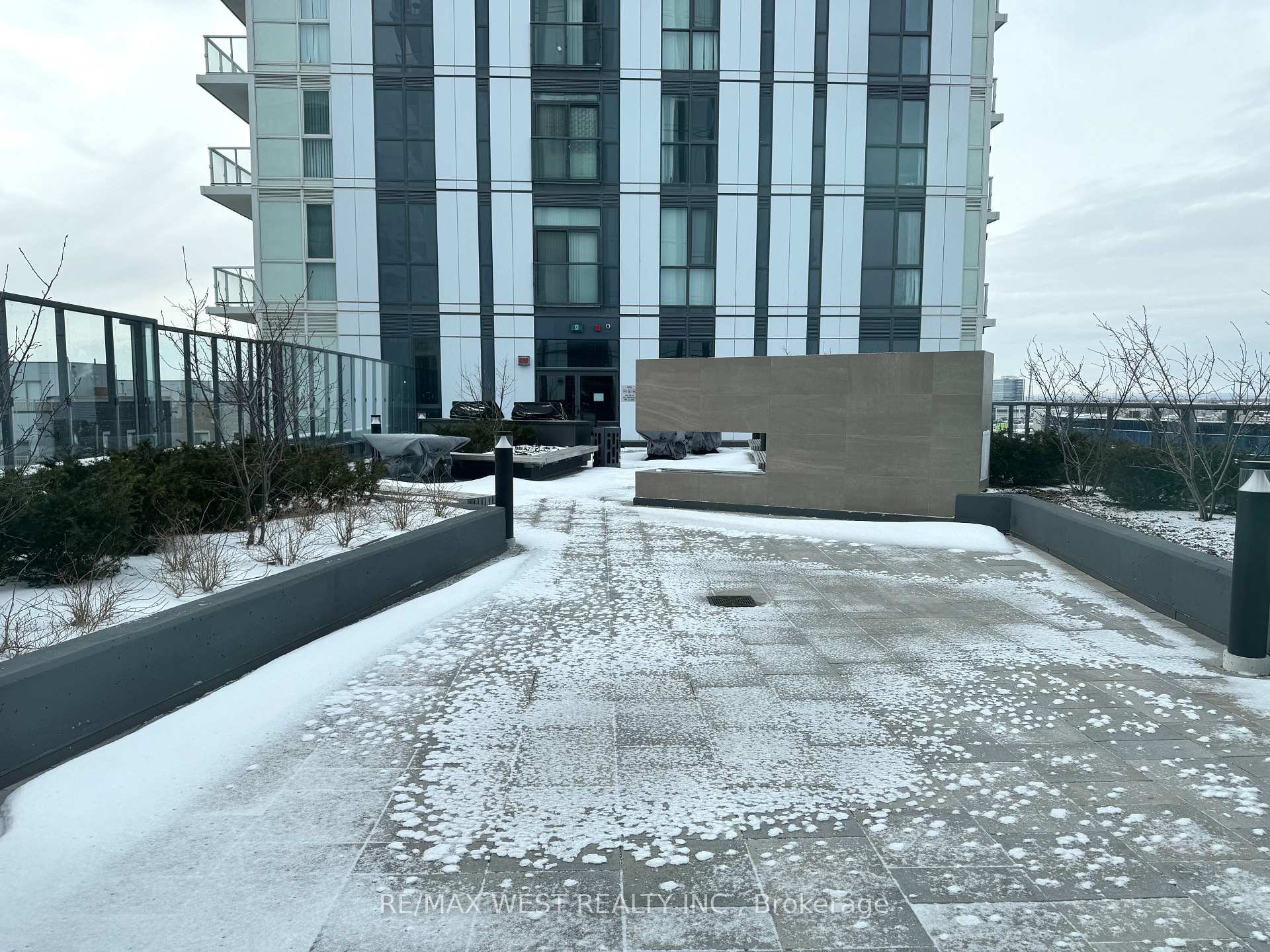 Photo 22 of Unit 1111, 38 Honeycrisp Crescent, Vaughan, Vaughan Corporate Centre — HOMEH