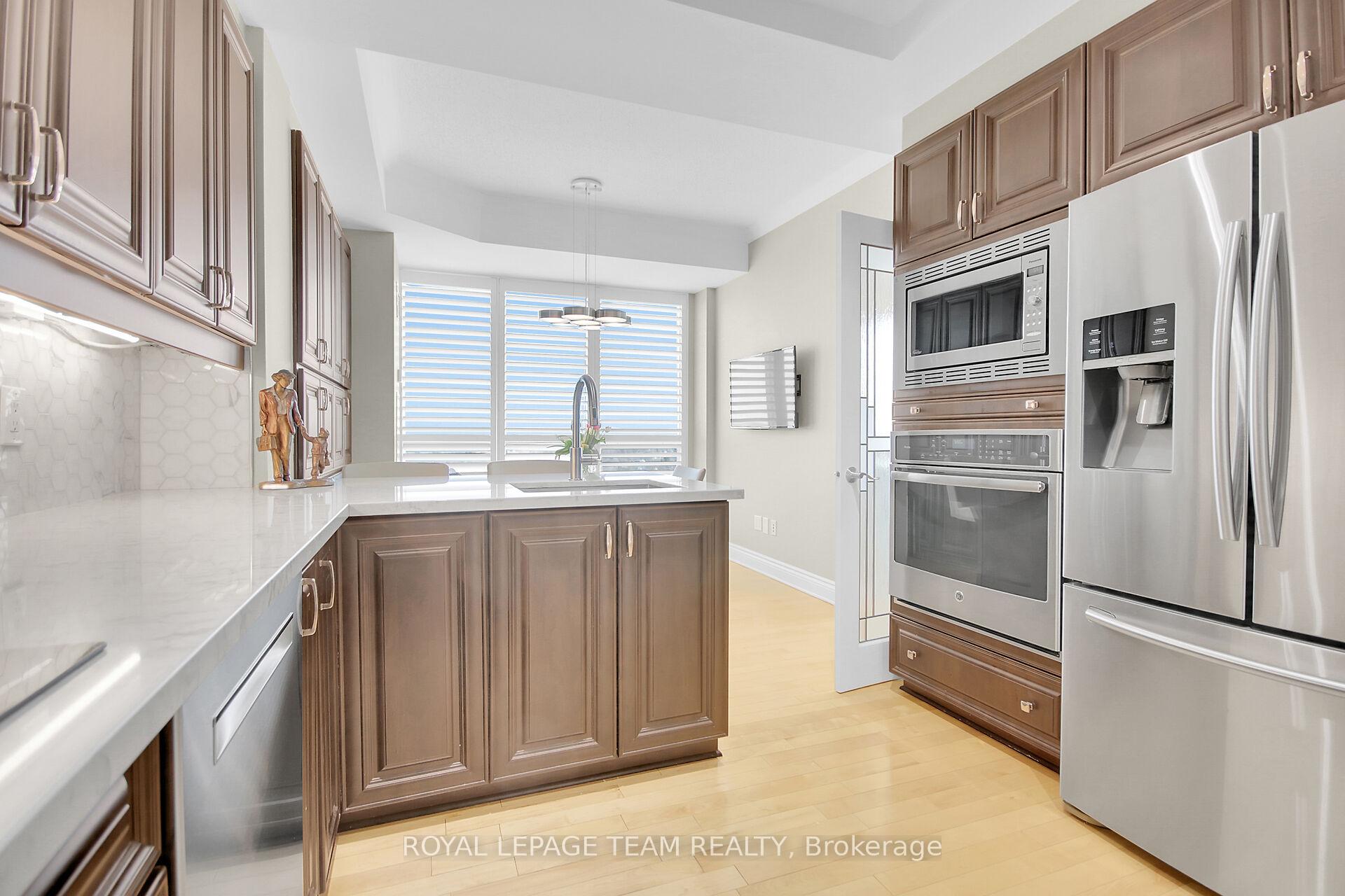 Photo 8 of Unit 2401, 38 Metropole Private, Ottawa, Westboro North — HOMEH