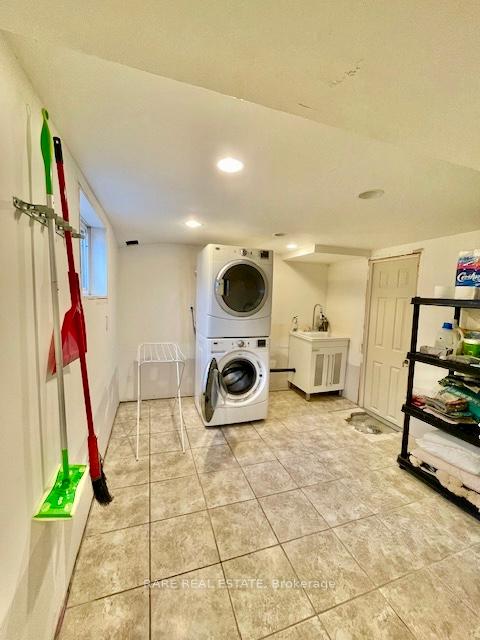 Photo 16 of 105 Burgess Avenue, Toronto, East End-Danforth — HOMEH