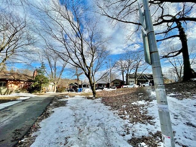 Photo 20 of 105 Burgess Avenue, Toronto, East End-Danforth — HOMEH