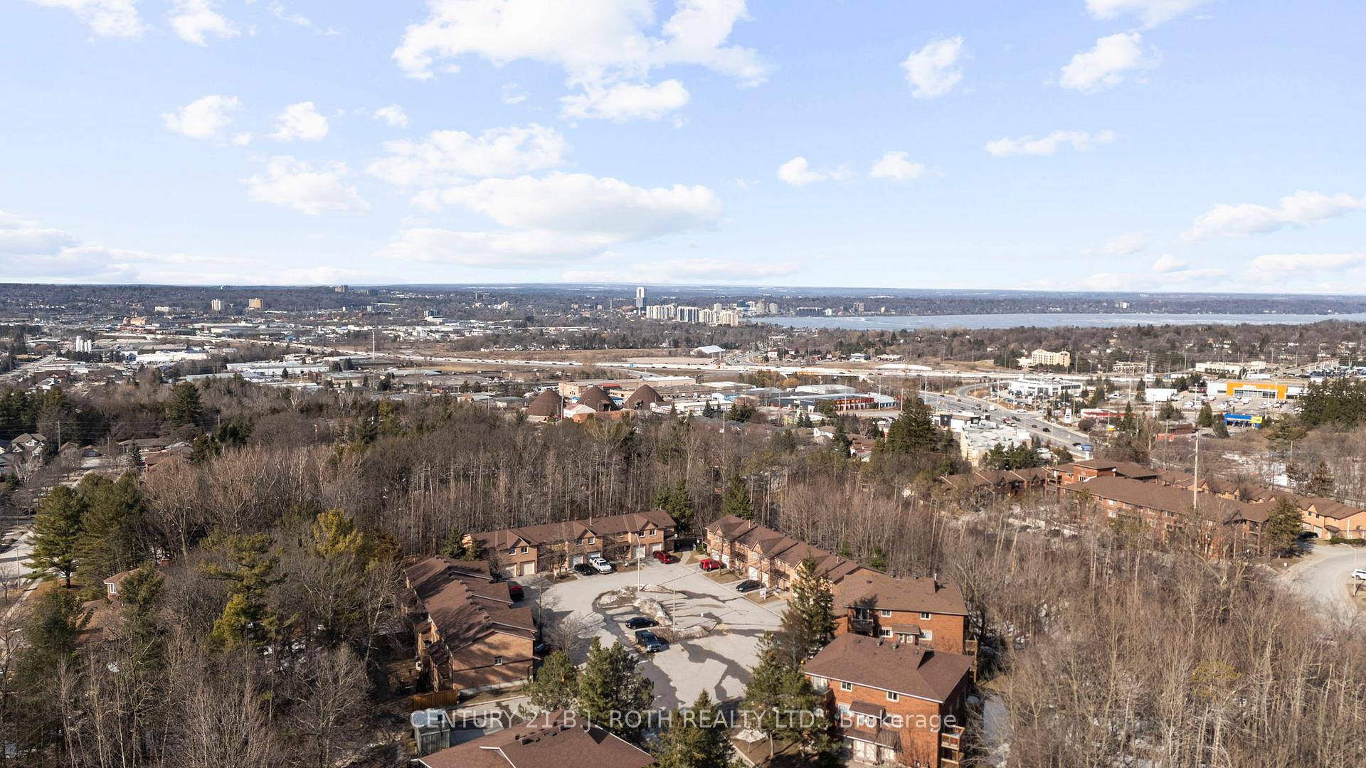 Photo 43 of 9 Evergreen Court, Barrie, Ardagh — HOMEH