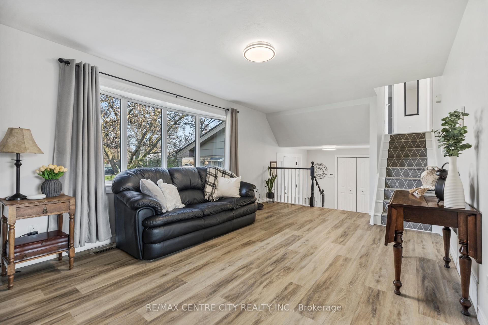 Photo 13 of 62 Butler Drive, St. Thomas — HOMEH