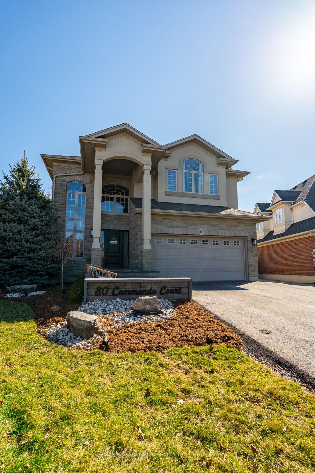 Photo 2 of 80 Commando Court, Hamilton, Waterdown — HOMEH