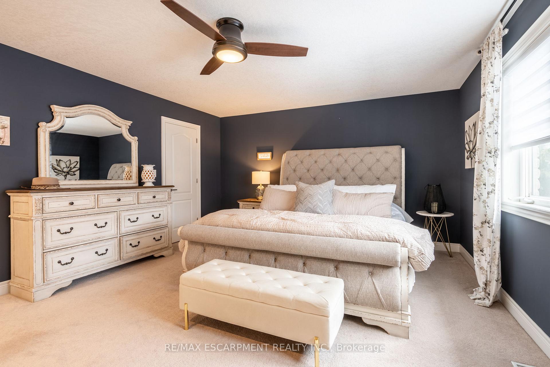 Photo 24 of 80 Commando Court, Hamilton, Waterdown — HOMEH