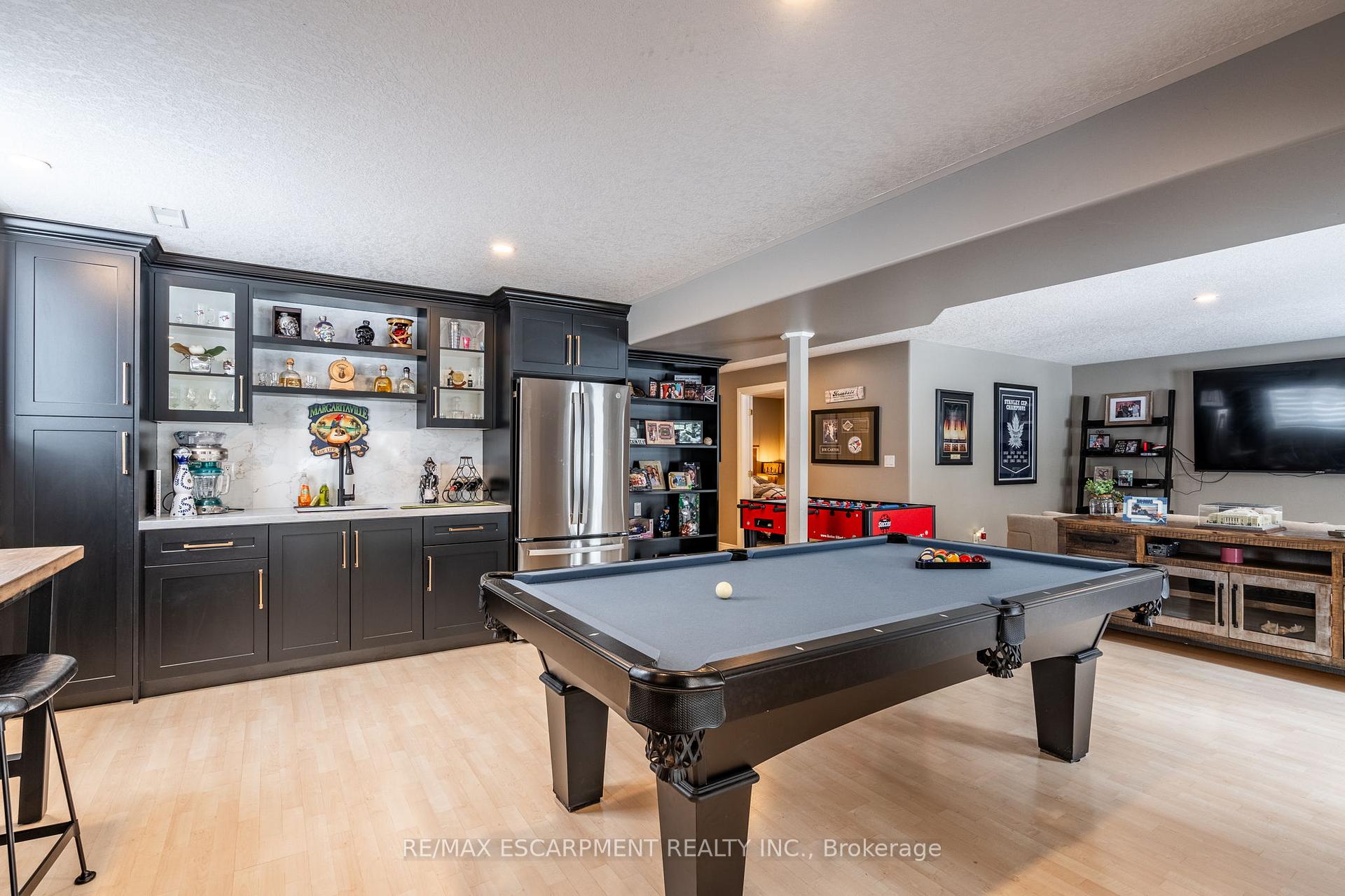 Photo 25 of 80 Commando Court, Hamilton, Waterdown — HOMEH