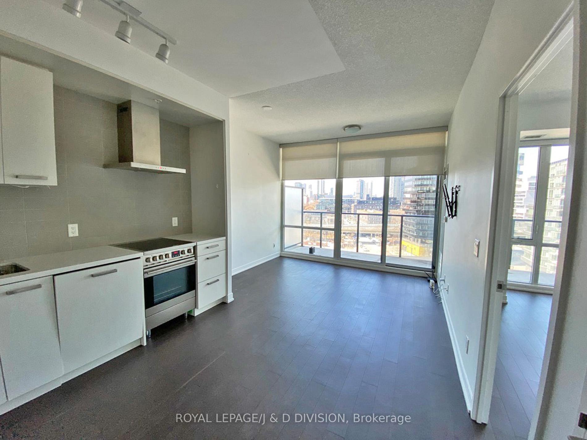 Photo 1 of Unit S811, 120 Bayview Avenue, Toronto, Waterfront Communities — HOMEH